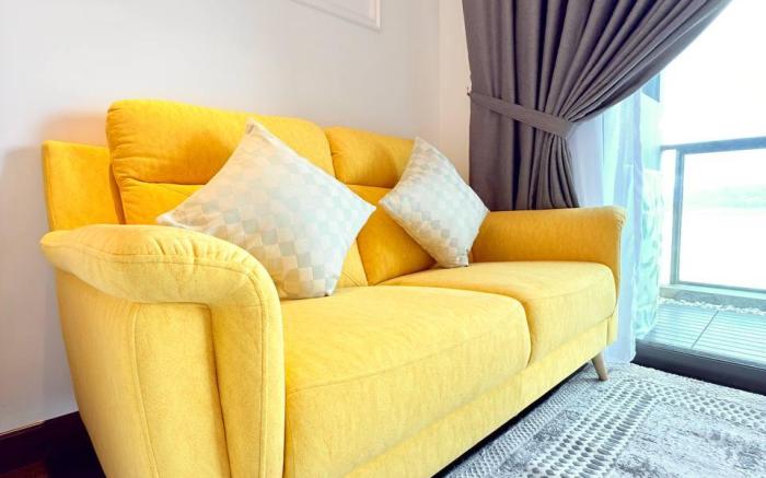 Rustic SeaviewStudio unit atR&F SeineRegion ByANJU