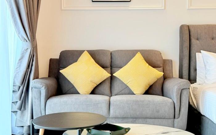 Dreamscape Seaview Studio R&F Seine Region By ANJU