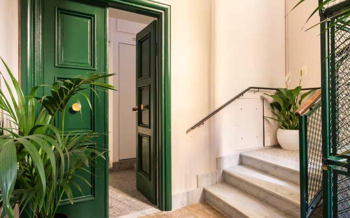 Roma private rooms Vatican City