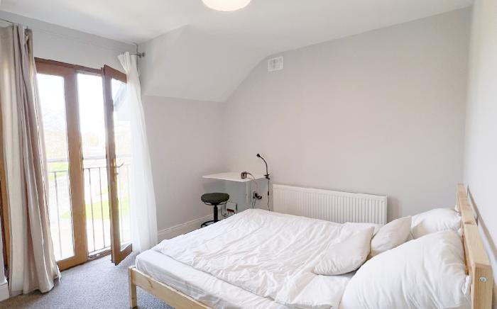 Room with private bathroom "birch"