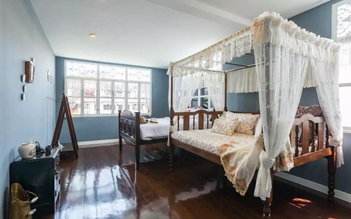 2 Bedrooms Heritage Shophouse Yaowaraj, Bkk3.1+3.2