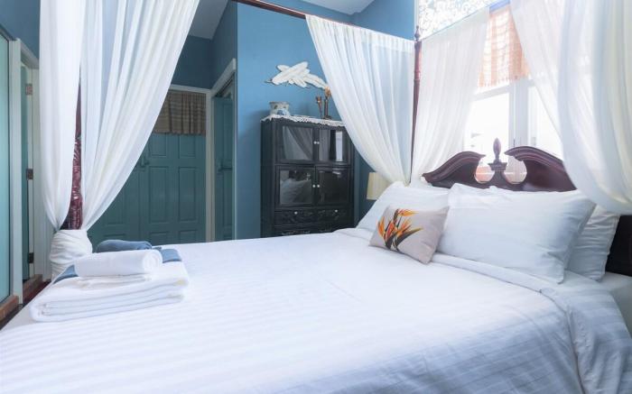 Heritage Shophouse Yaowaraj, Bkk 2 Bedrooms4.1+4.2