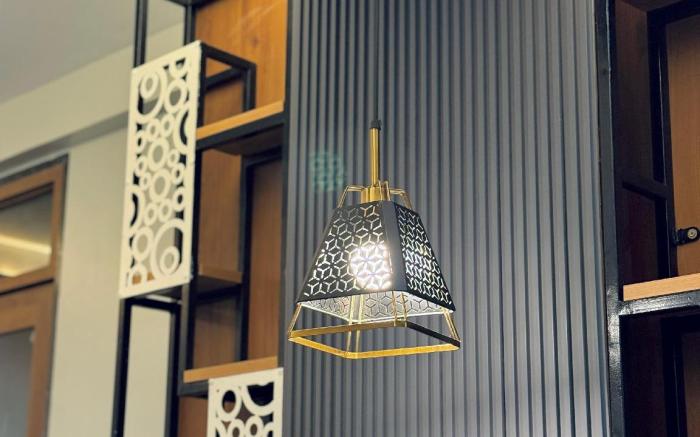 Hotel The Container, Kolhapur