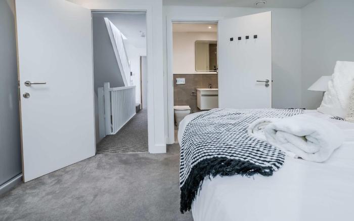 The Hidden Suite - 4BR Townhome Roof Top