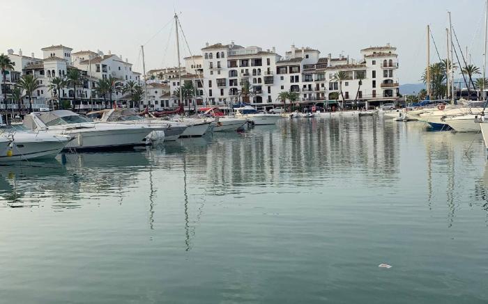 Penthouse with swimming pool in Manliva