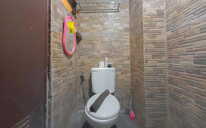 Simply Look Studio Gateway Ahmad Yani By Travelio