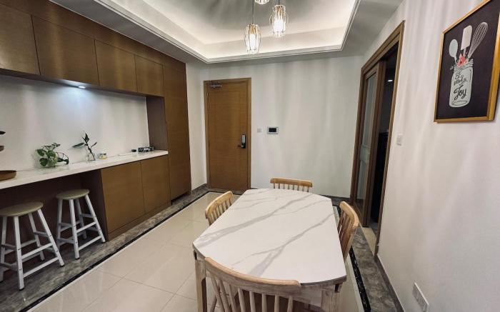 Mahogany Homes @ R&F (free WiFi and 1 Car Park)