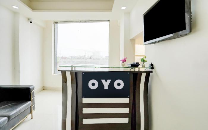 Hotel O Oshiva Stay