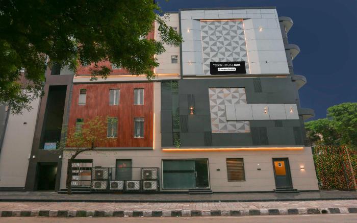 Townhouse Oak Samaypur Badli Metro