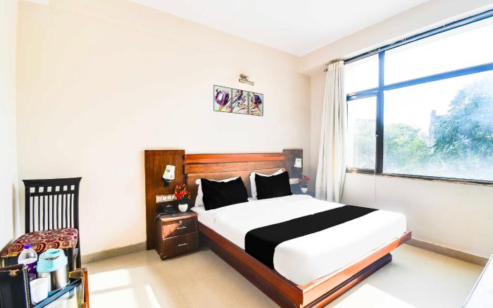 Townhouse Oak Malviya Nagar Fortis Hospital