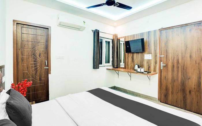 Collection O Sunrakh Road Vrindavan