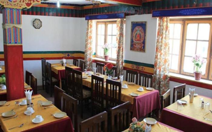 Hotel Mahay Palace