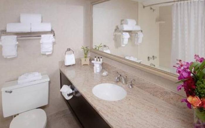 Embassy Suites by Hilton Dallas Love Field
