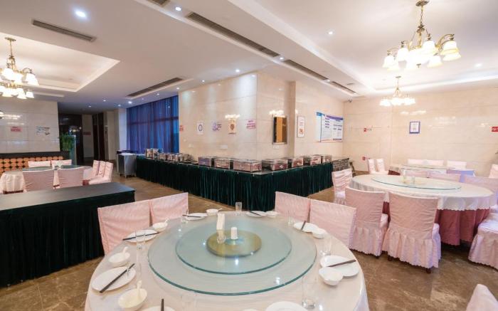 Chengdu Civil Aviation Dragon Hotel