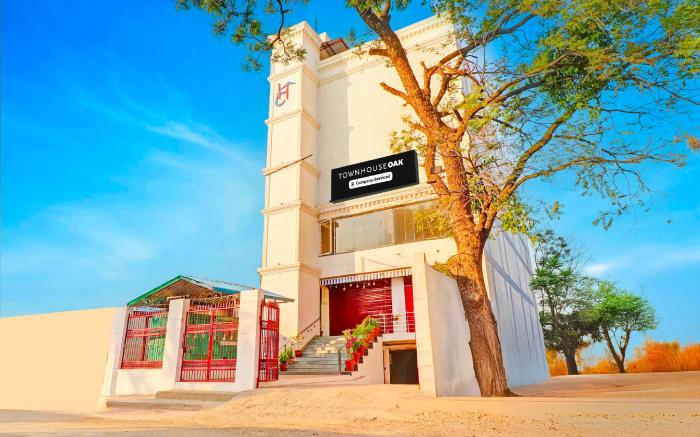 Townhouse Oak Patel Nagar Dehradun Railway Junction