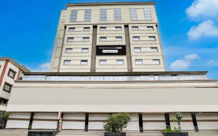 Townhouse Oak Anand Ganesh Circle
