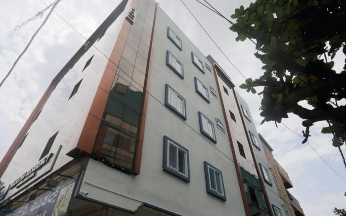 Hotel Sujatha International