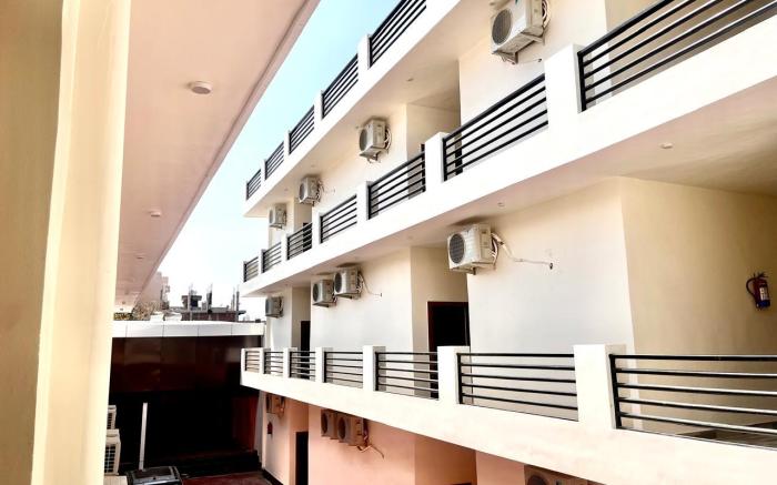 Shiva Kashi Inn