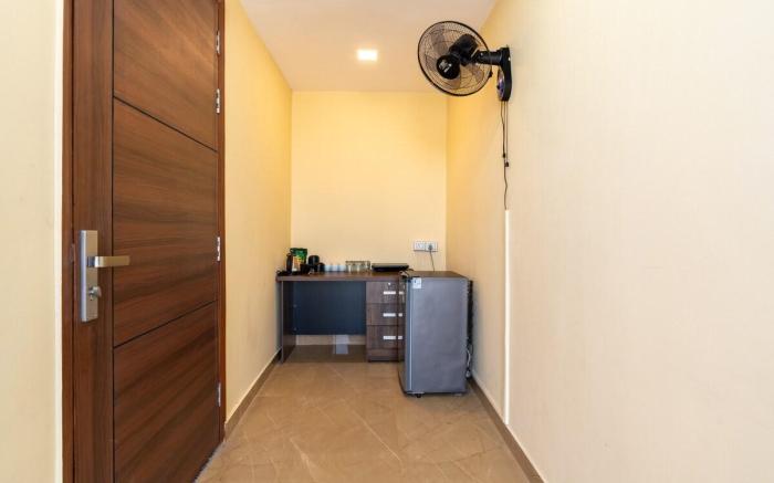 Homlee-Value 1 BR-Central Delhi-terrace-view-lift