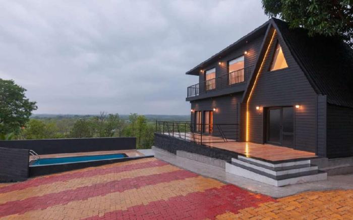 Midnight Alpine 2 BHK by Stay Serene Luxury