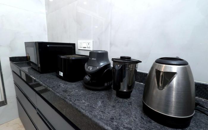 Work, Meet, Stay – 2BHK Perfect for Business Trips