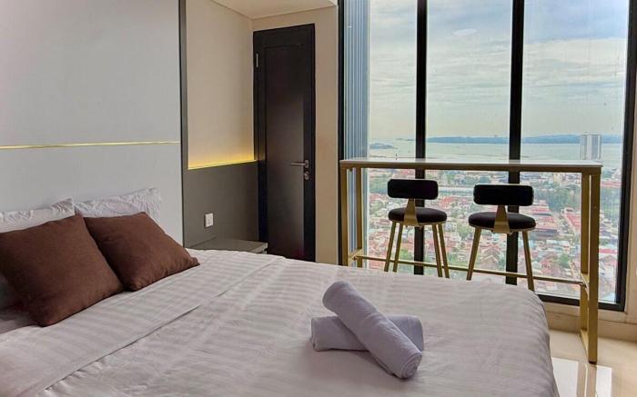 Pollux Habibie Lvl 28 SeaView Studio w/Gym&Netflix