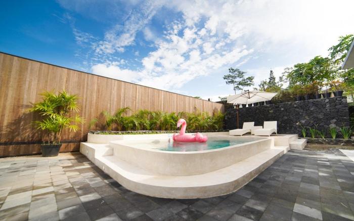 Family Japanese Stay with Private Pool in Jogja