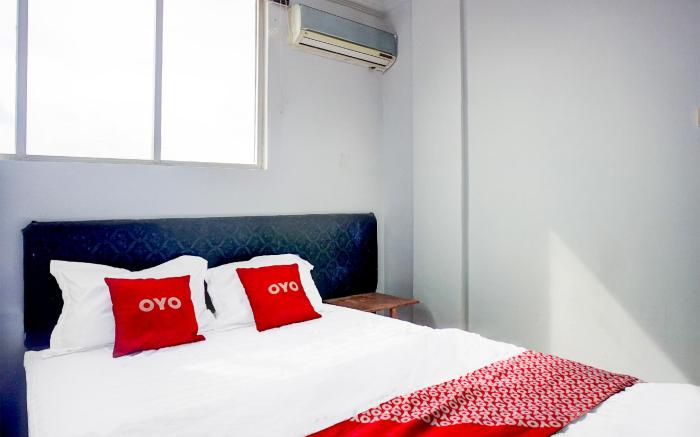 OYO 94652 Waringin Residence