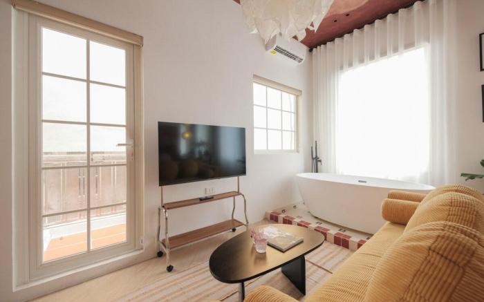 Rooftop Studio|Free Laundry+Breakfast |City center