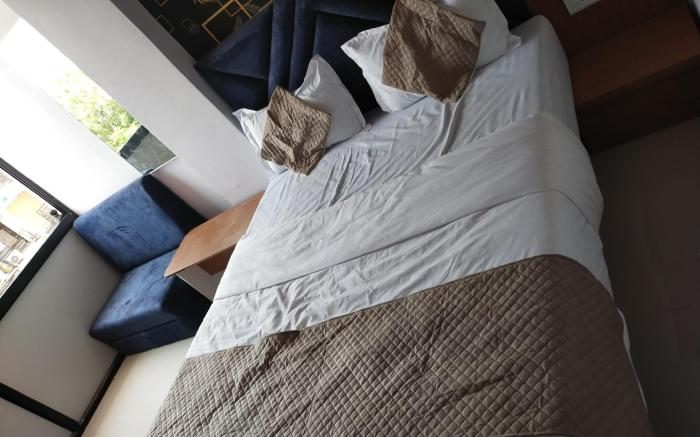 Hotel Reach & Rest