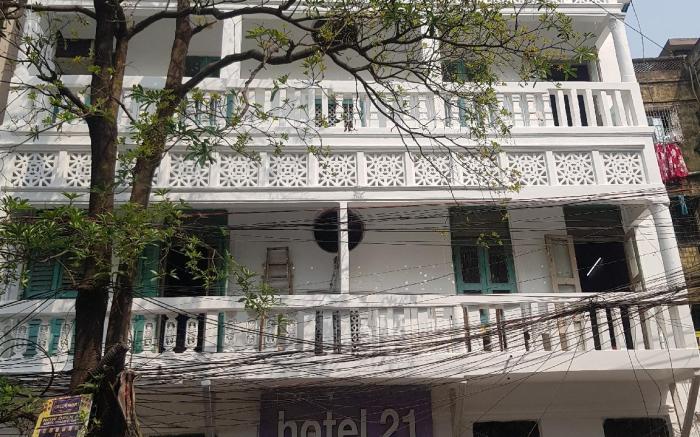 Hotel 21