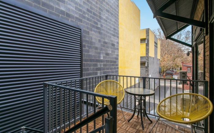 Private Room in Adelaide City (Room 7)