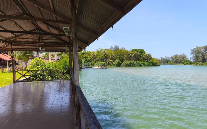 QURATA RIVERSIDE RESORT