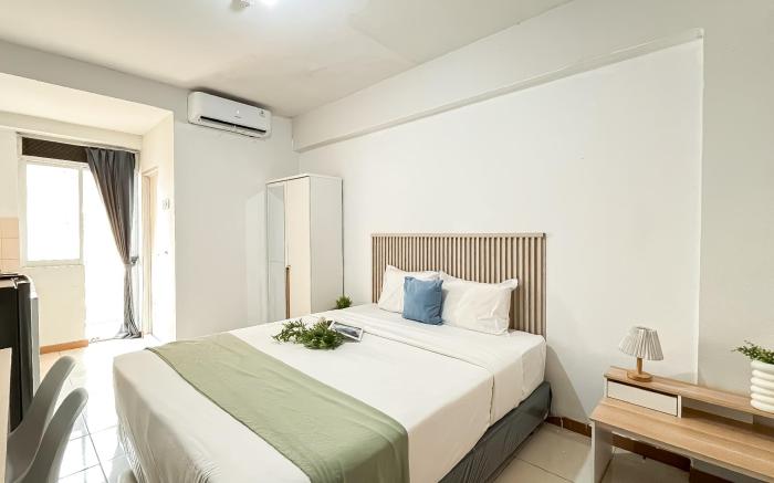 Basic Studio Room Green Palm Residence By Travelio
