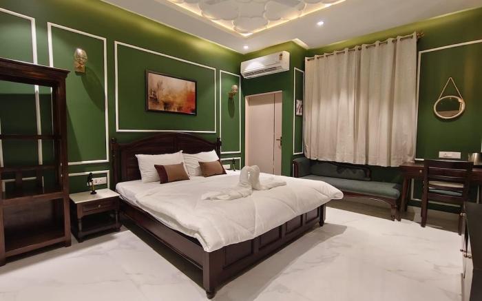 After House l unique 2-BHK Colonik+Tropical Stay
