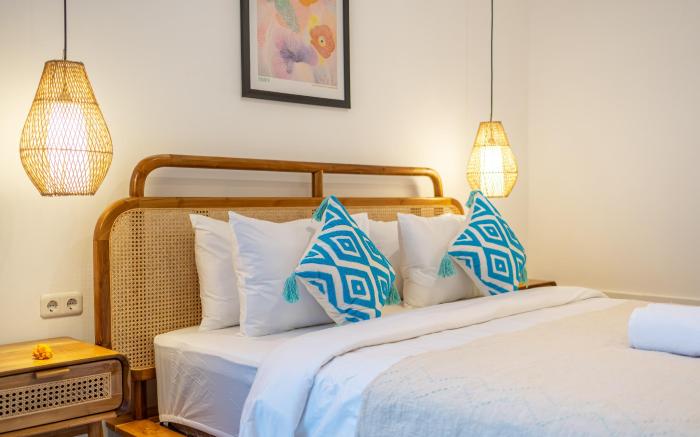 MoonlightB22 - New! Chic 2BR Villa + Private Pool