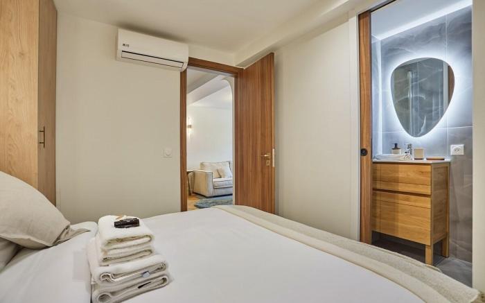 Apartment in the Center of Paris