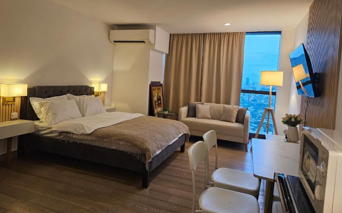 The Executive Suites at Century Spire Makati