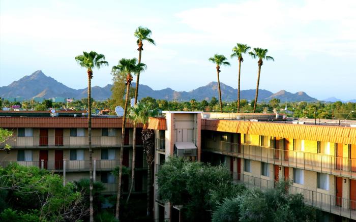 Motel 6 Phoenix, AZ – Sky Harbor