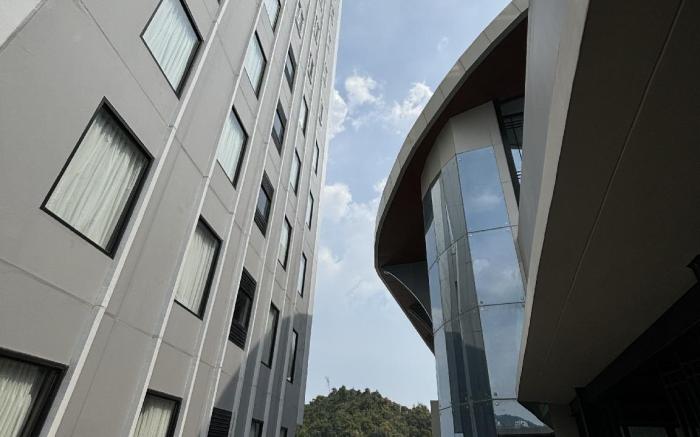 Premiere 2 BR The Bay Apart in Lampung City Mall