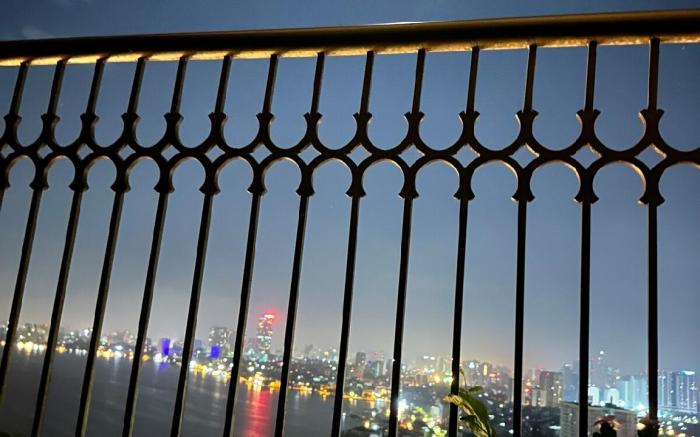 Beautiful West Lake view apartment