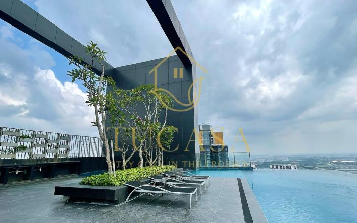 Doubletree Resident Royal Lux