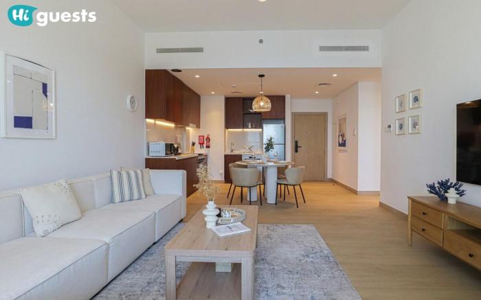 Elegant 1BR Retreat with Sea View in La Rive