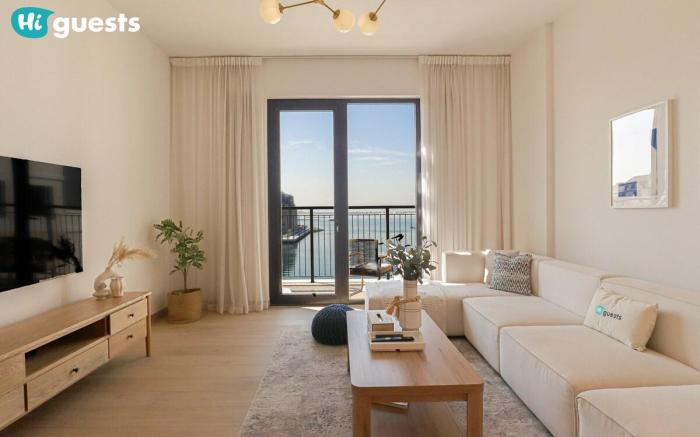 Elegant 1BR Oasis in La Mer