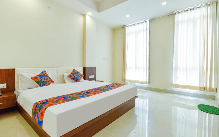 FabHotel Diamond I