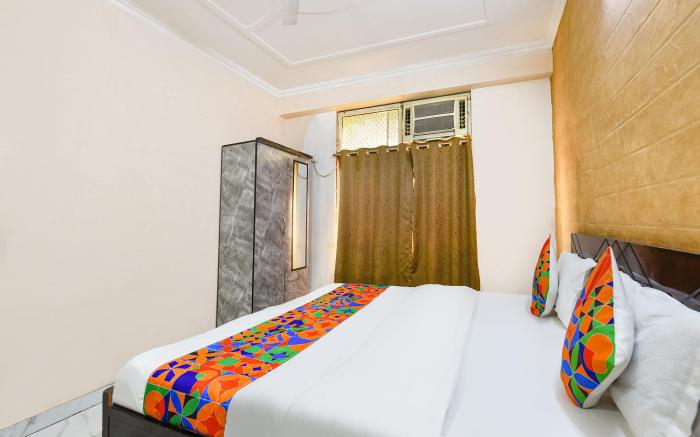 FabHotel Buland Plaza