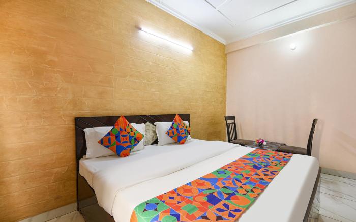 FabHotel Buland Plaza