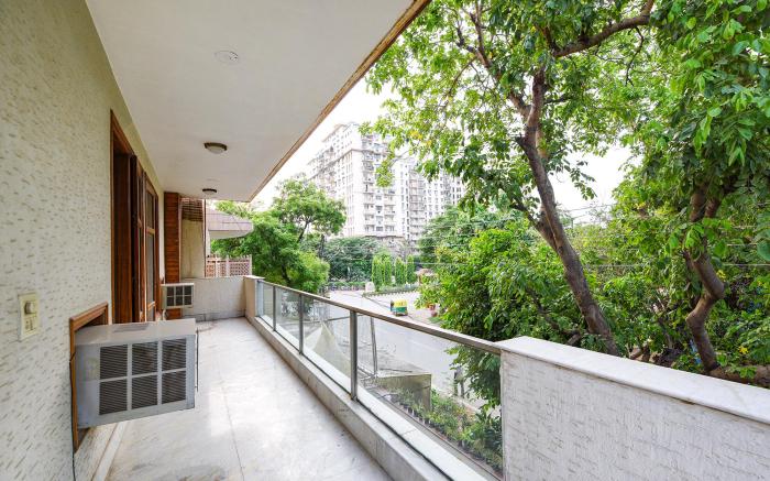 FabHotel Akashneem - MGF Metropolitan Mall
