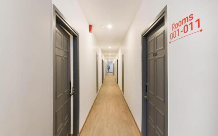 RROOMS Hotel Awadh Airport Hotel