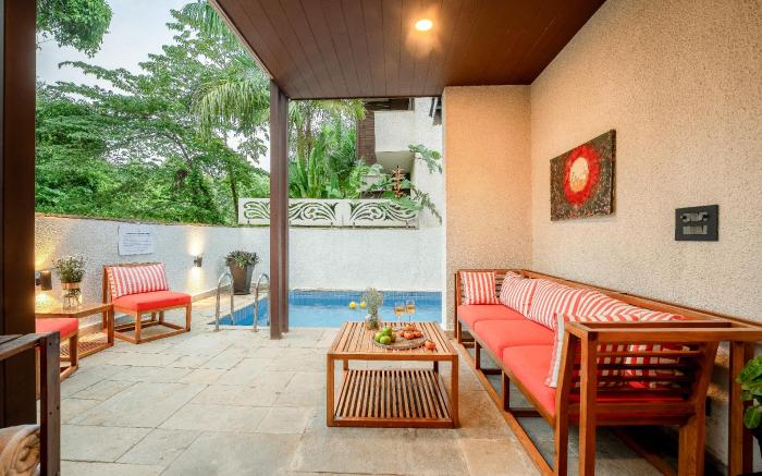 Amrao - A Lindsay Manor